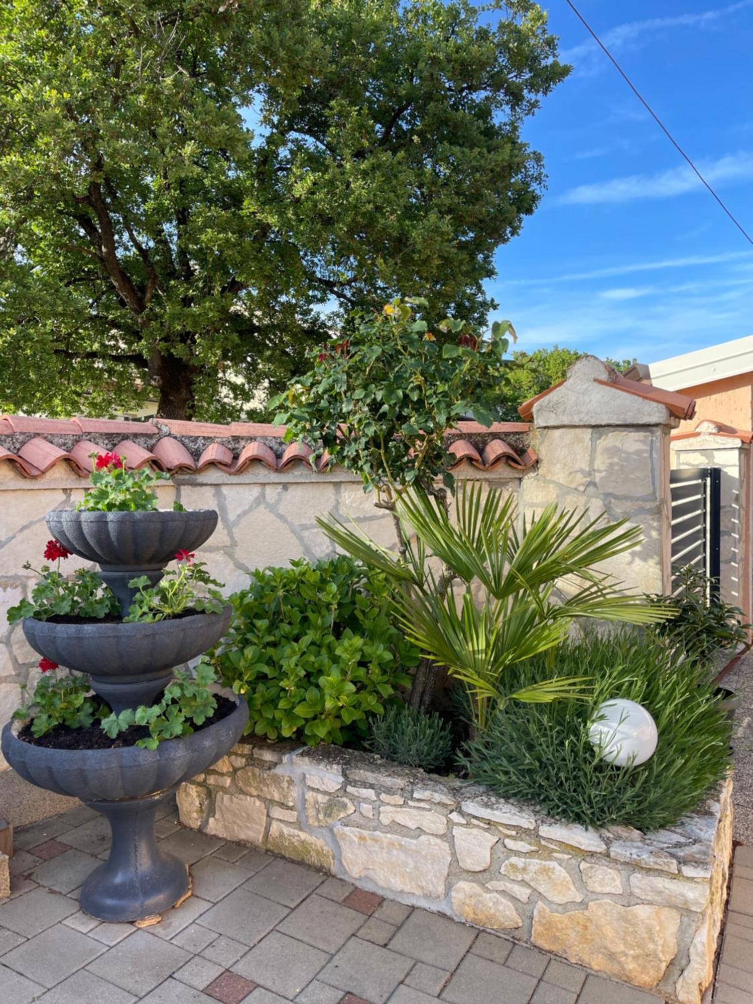 Sea Heaven Apartment Rovinj Exterior photo